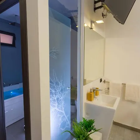 Etnea 208 Luxury Jacuzzi