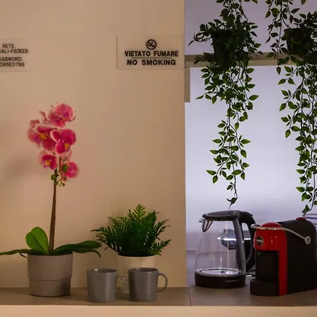 Etnea 208 Luxury Jacuzzi 4* 카타니아