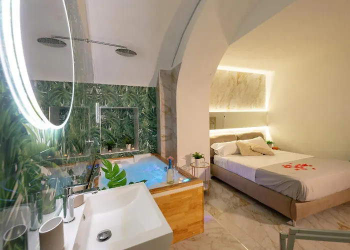 Etnea 208 Luxury Jacuzzi Bed & Breakfast